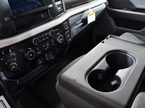 New 2026 Ford F350 XLT w/ Camper Package image 31