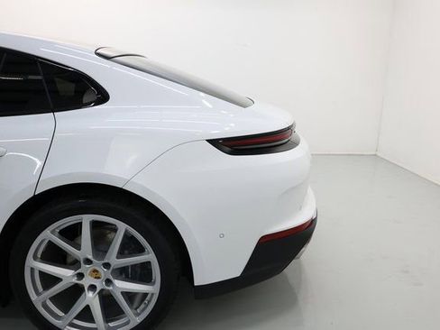 Used 2024 Porsche Panamera 4 image 64