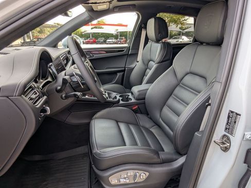 New 2026 Porsche Macan S AWD/4WD image 5