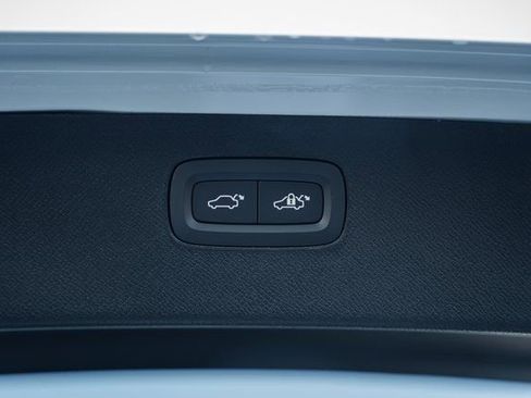 New 2026 Volvo XC90 B6 Plus image 11