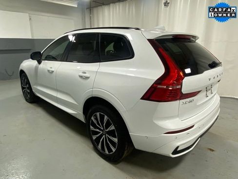Certified 2025 Volvo XC60 B5 Plus image 2