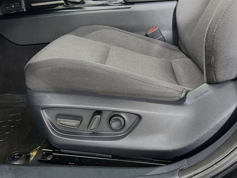 Used 2025 Toyota Camry LE w/ Convenience Package FWD image 19