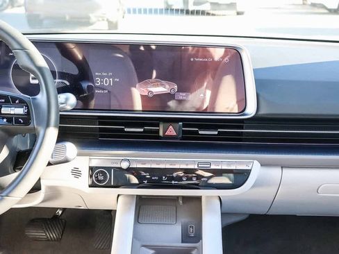 Used 2024 Hyundai Ioniq 6 SEL image 14