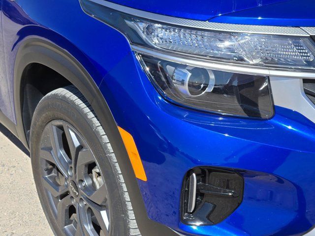 Certified 2024 Kia Seltos LX AWD/4WD image 4