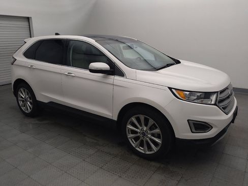 Used 2018 Ford Edge Titanium w/ Equipment Group 301A FWD image 11