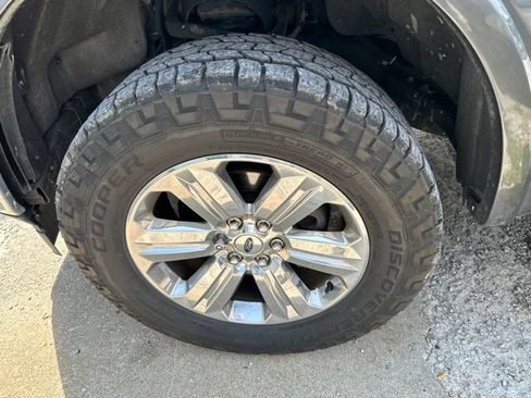 Used 2020 Ford F150 Lariat w/ Equipment Group 502A Luxury AWD/4WD image 3