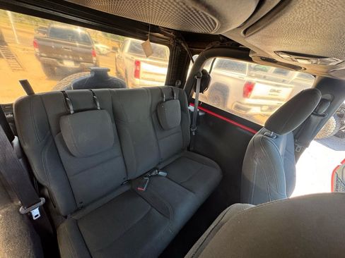 Used 2020 Jeep Wrangler Sport AWD/4WD image 19