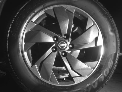 Used 2025 Nissan Rogue SV AWD/4WD image 13