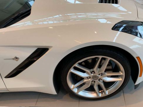 Used 2014 Chevrolet Corvette Stingray Coupe RWD image 9