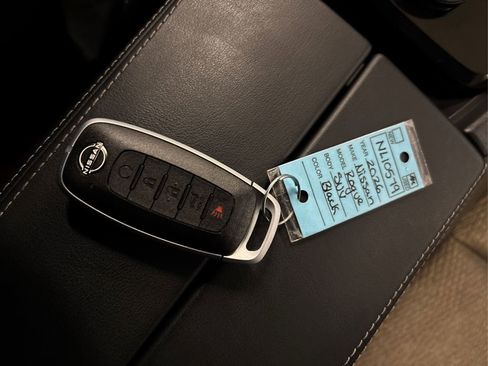 Certified 2026 Nissan Rogue SV image 38