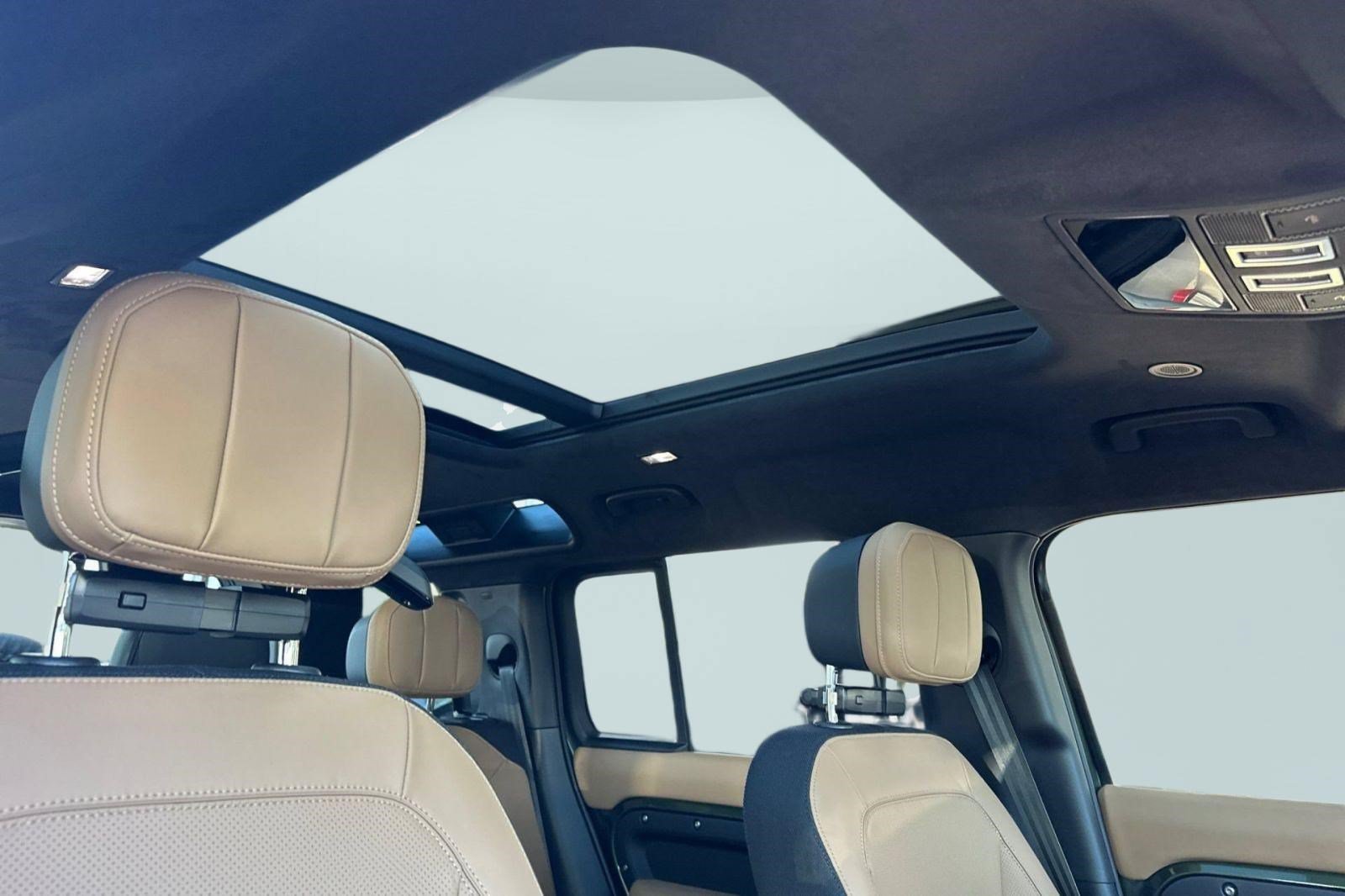 New 2026 Land Rover Defender 110 X AWD/4WD image 24