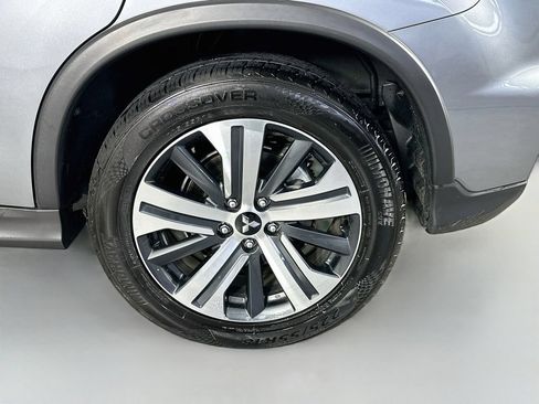 Used 2025 Mitsubishi Outlander Sport AWD image 32