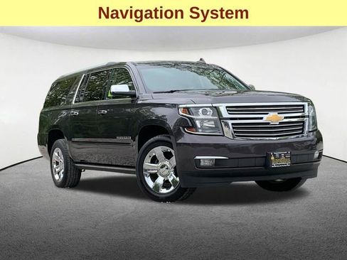 Used 2018 Chevrolet Suburban Premier AWD/4WD image 4
