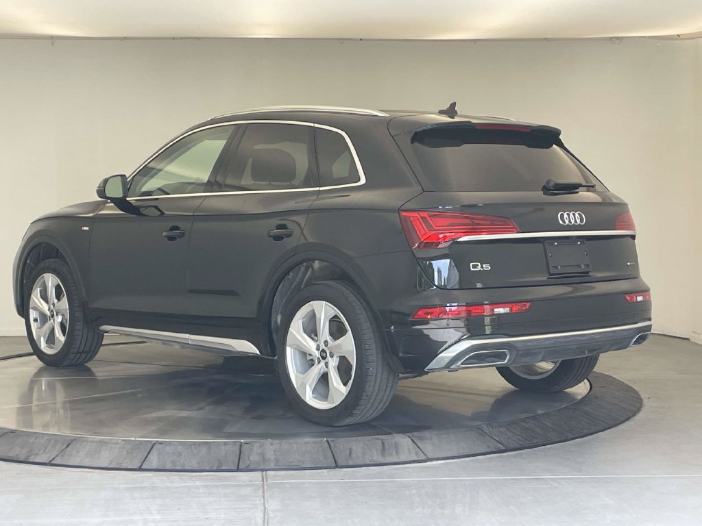 Certified 2025 Audi Q5 2.0T Premium Plus w/ Premium Plus Package AWD/4WD image 3