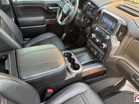 Certified 2023 GMC Sierra 3500 Denali w/ Denali Black Diamond Edition image 17