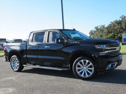 Used 2020 Chevrolet Silverado 1500 High Country image 2