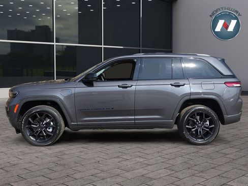 Used 2024 Jeep Grand Cherokee Limited 4xe image 2