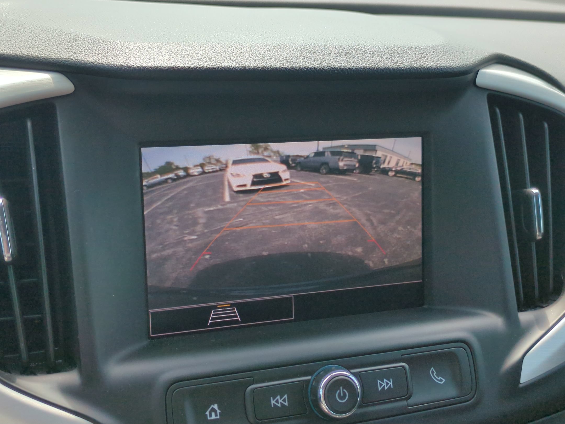 Used 2024 GMC Terrain SLE AWD/4WD image 25