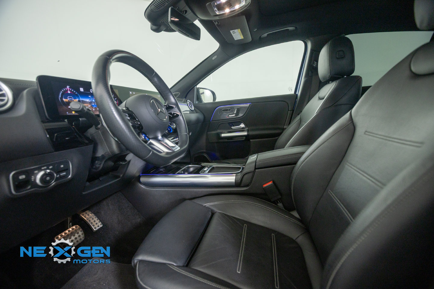 Used 2024 Mercedes-Benz GLA 35 AMG 4MATIC image 13