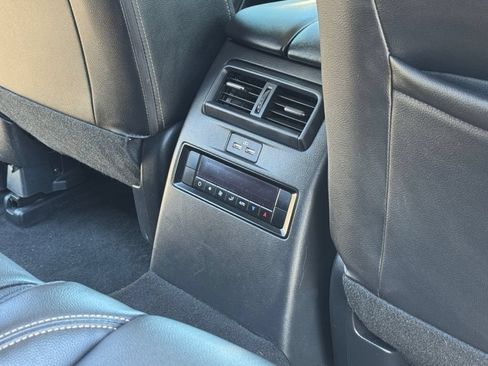 Used 2025 MAZDA CX-90 3.3 Turbo w/ Select Package AWD/4WD image 22