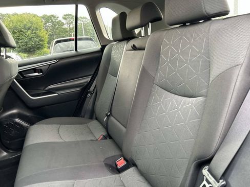 Used 2023 Toyota RAV4 XLE w/ Convenience Package FWD image 17