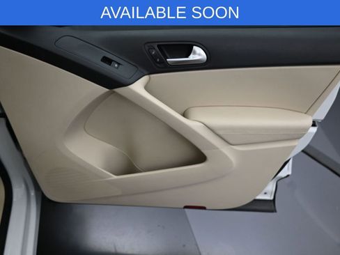 Used 2017 Volkswagen Tiguan S AWD/4WD image 33