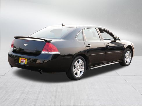 Used 2012 Chevrolet Impala LT w/ LT Sunroof Package FWD image 7