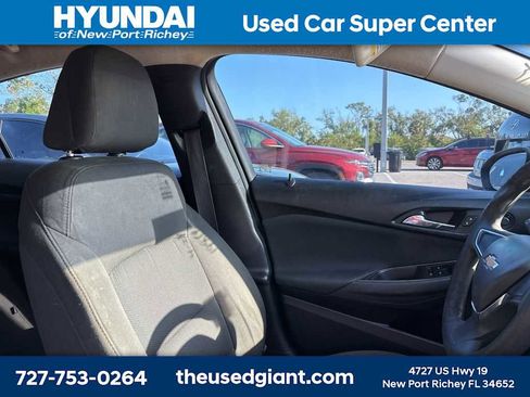 Used 2016 Chevrolet Cruze LS FWD image 7