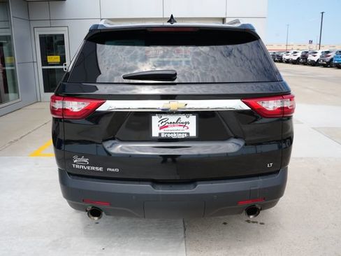 Used 2018 Chevrolet Traverse LT AWD/4WD image 38