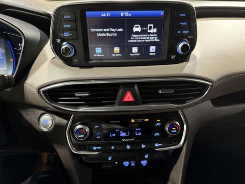 Used 2020 Hyundai Santa Fe SEL w/ Convenience Package FWD image 12