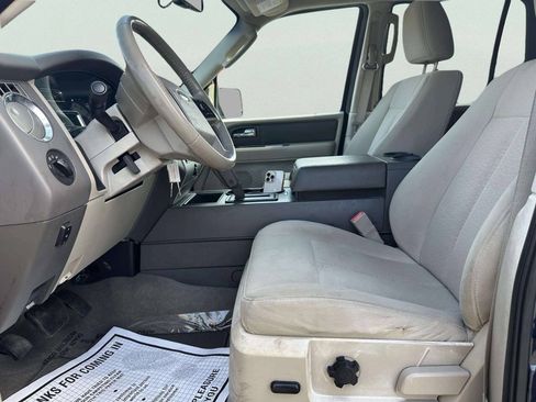 Used 2014 Ford Expedition XLT RWD image 9