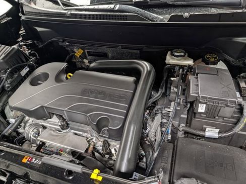 Certified 2024 Chevrolet Equinox RS FWD image 26