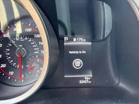 Used 2023 Hyundai Elantra SEL FWD image 9