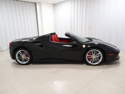 Certified 2017 Ferrari 488 Spider RWD image 8