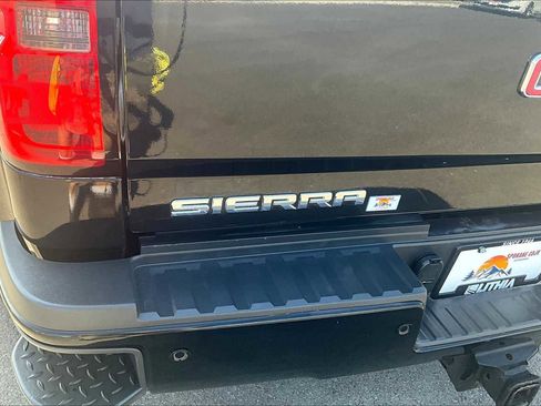 Used 2015 GMC Sierra 3500 Denali image 6