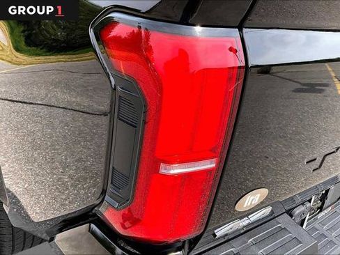 Certified 2024 Toyota Tacoma SR5 AWD/4WD image 28