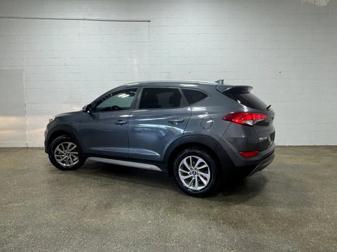 Used 2017 Hyundai Tucson SE Plus AWD/4WD image 5