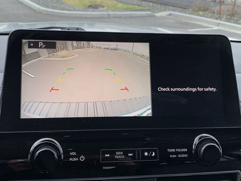 Used 2023 Nissan Armada SV image 25