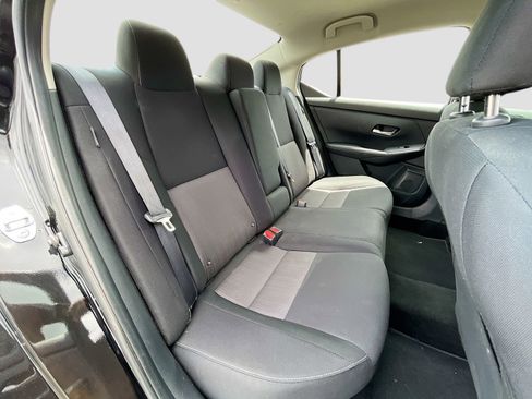 Used 2022 Nissan Sentra SV w/ All-Weather Package FWD image 15