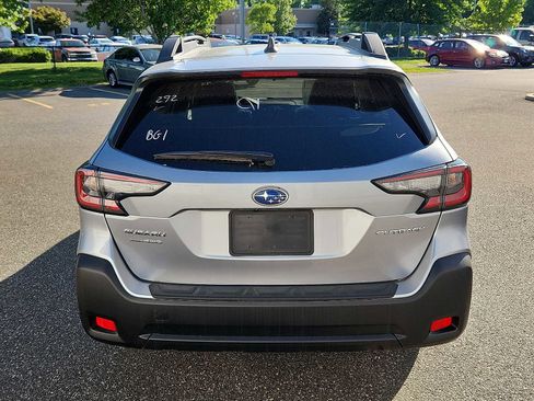 Used 2025 Subaru Outback Premium AWD/4WD image 5