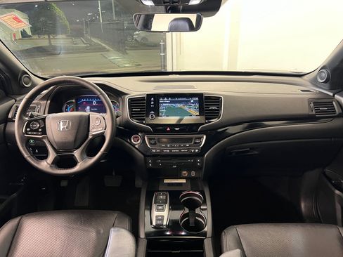 Used 2020 Honda Pilot Black Edition image 14