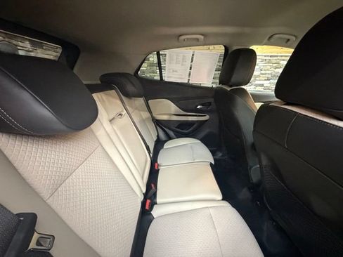 Used 2019 Buick Encore Preferred w/ Safety Package AWD/4WD image 32