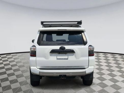 Used 2024 Toyota 4Runner TRD Off-Road Premium AWD/4WD image 3