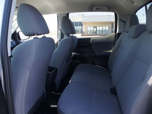 Used 2020 Toyota Tacoma SR w/ SR Convenience Package image 12