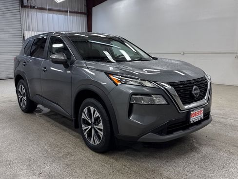 Used 2023 Nissan Rogue SV image 23