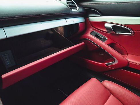 Used 2025 Porsche 718 Boxster GTS image 16