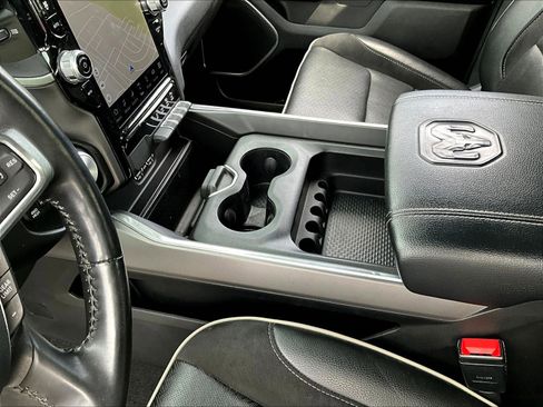 Used 2022 RAM 1500 Laramie w/ Sport Appearance Package AWD/4WD image 19