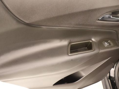 Used 2024 Chevrolet Equinox LT image 15