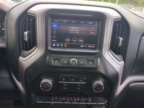 Used 2021 Chevrolet Silverado 1500 Custom AWD/4WD image 21