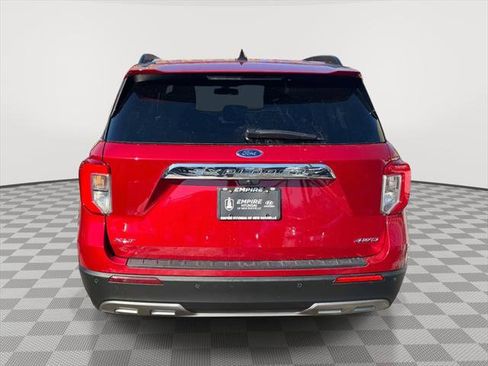 Used 2022 Ford Explorer XLT w/ Equipment Group 202A image 5